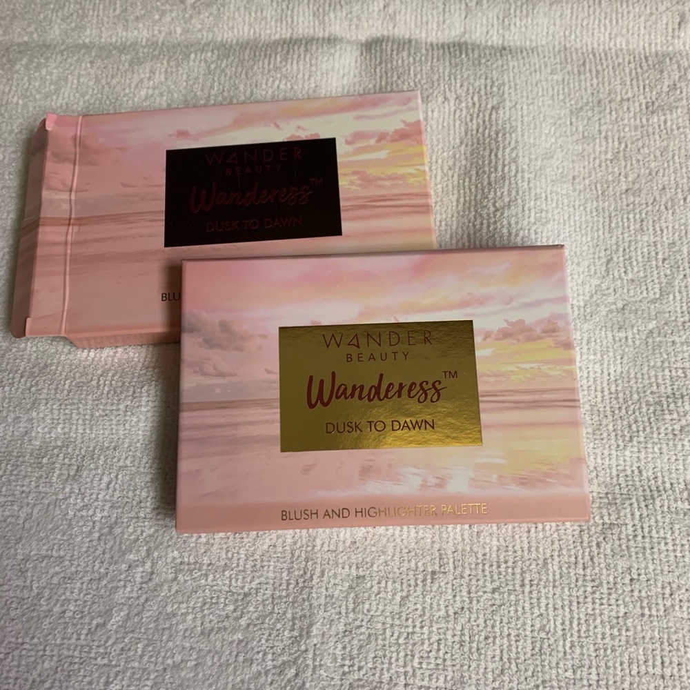 Wanderess Dusk Till Dawn; Blush and Highlighter